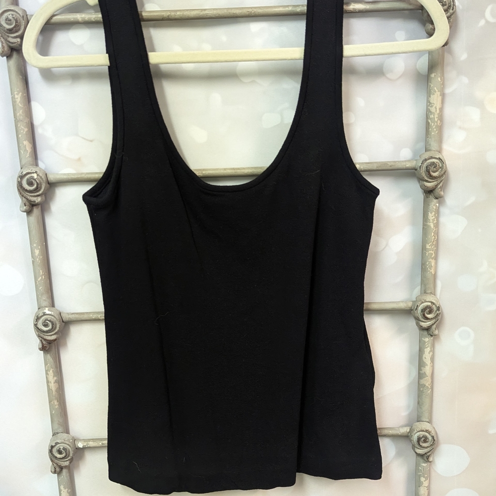 Club Monaco Black Fitted Sleeveless Tank Top. (Tote G/H)
